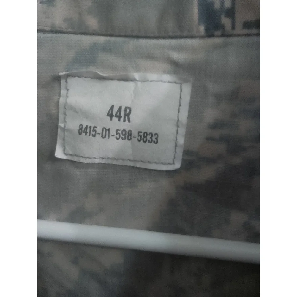 Air Force Military Camo Jacket Mens Size 44R Digital Camouflage Utility Coat